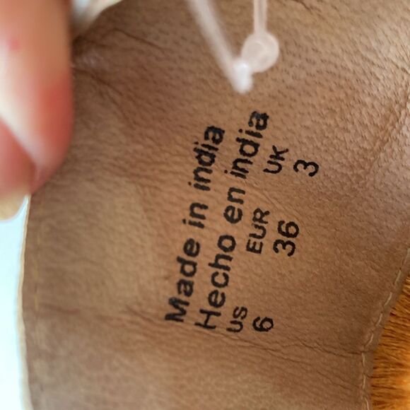 ALDO Belimandra Shell Fringed Beaded Embellish Ankle Strap Flat Sandals Size 6 - Picture 9 of 10